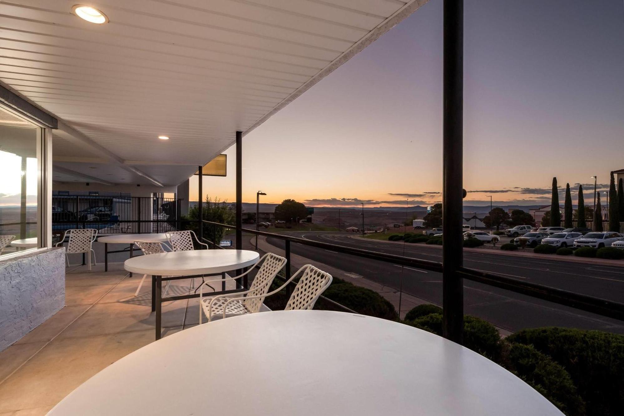 Travelodge By Wyndham Page, View Of Lake Powell Buitenkant foto